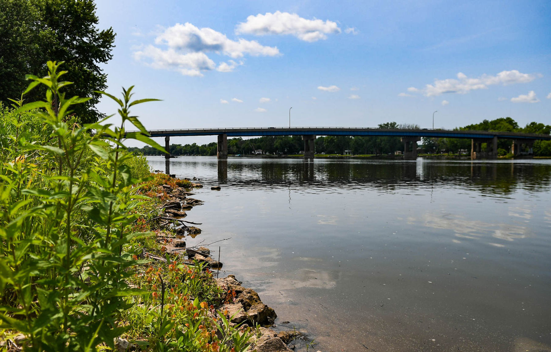 070321-qc-nws-floodway-001
